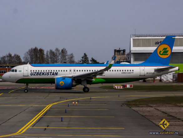 Airbus A320-251N